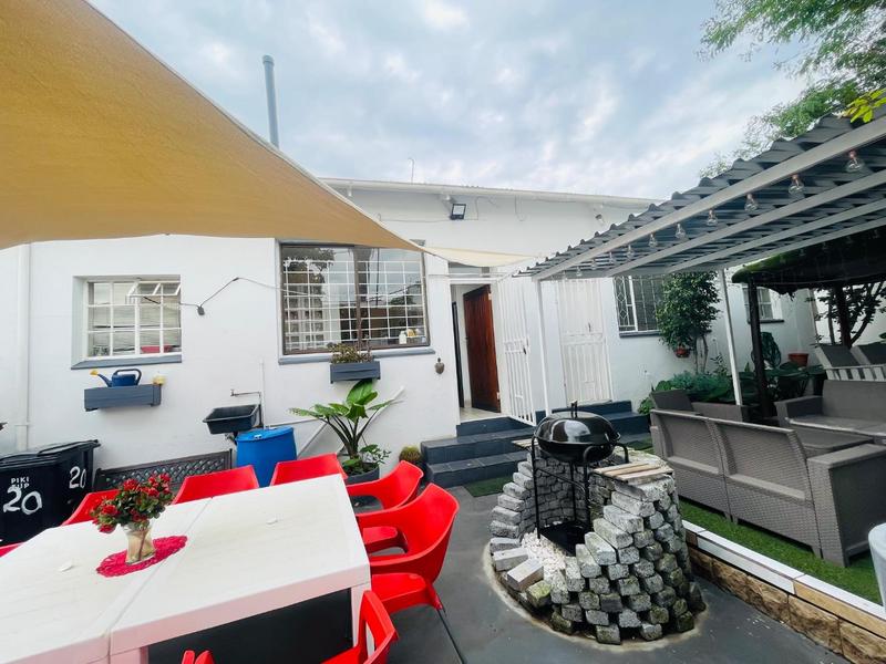7 Bedroom Property for Sale in Orange Grove Eastern Cape